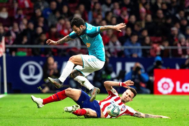 浓眉36+16詹姆斯26+10 湖人险胜步行者3连胜